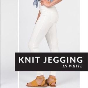 NEW Agnes & Dora Knit Jeggings •M • L •XL•